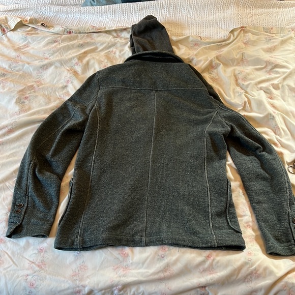 Men’s Large gray Howe zip-up and button-up jacket with hoodie attached inside - Picture 2 of 8